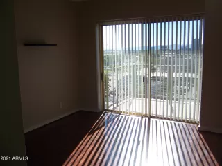 Photo #6: 6331270 Listing