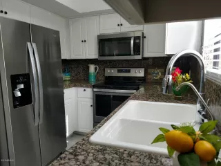 Photo #1: 6331359 Listing 