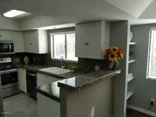 Photo #2: 6331359 Listing 