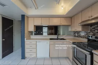 Photo #5: 6331444 Listing