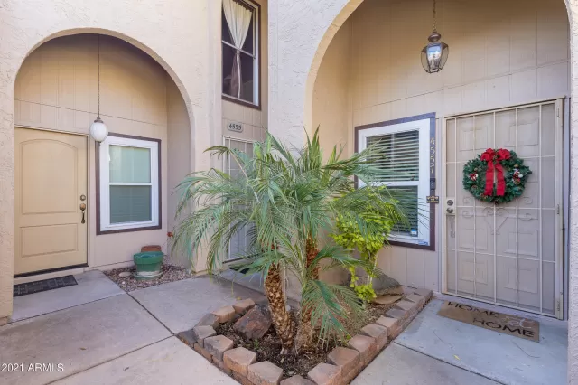 MLS: 6331462 Condo For Sale