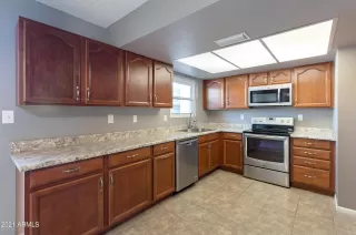 Photo #5: 6331462 Listing