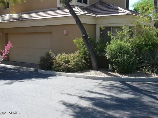 MLS: 6331482 Condo For Sale