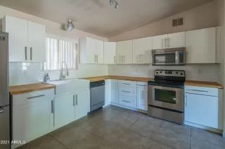 Photo #2: 6331537 Listing 