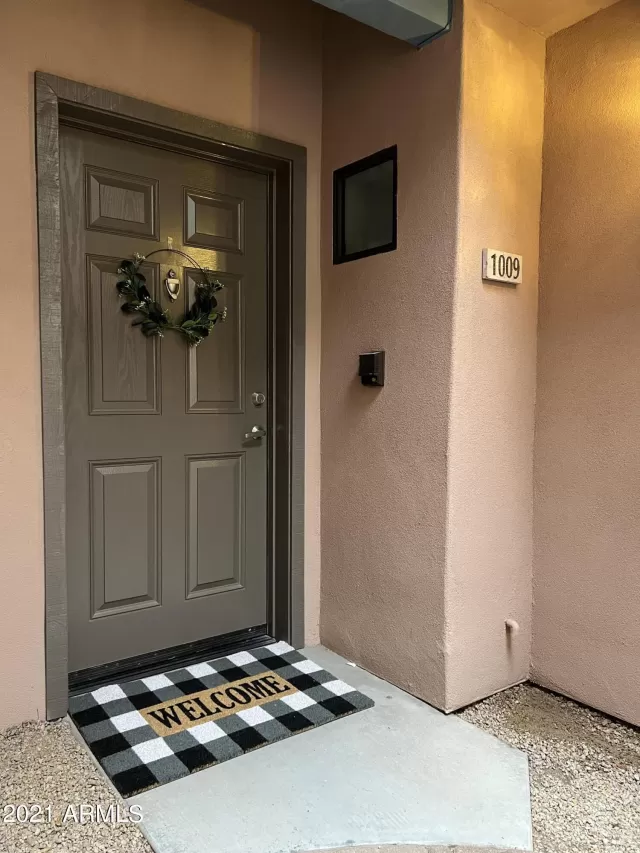 MLS: 6331598 Condo For Sale