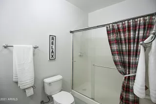 Photo #6: 6331598 Listing