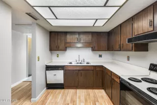 Photo #4: 6331784 Listing 