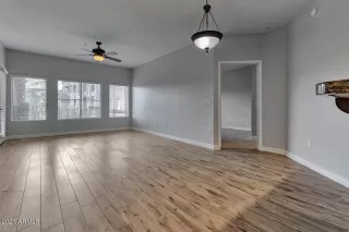 Photo #3: 6331818 Listing