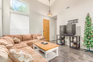 Photo #4: 6331866 Listing