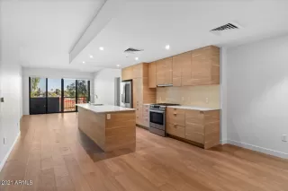 Photo #3: 6331939 Listing