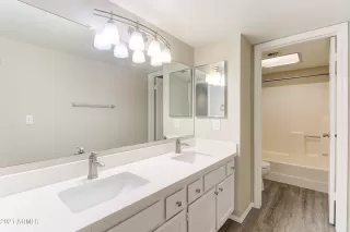 Photo #4: 6332095 Listing