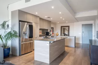 Photo #5: 6332112 Listing