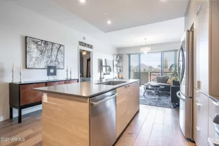 Photo #6: 6332112 Listing