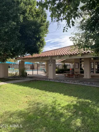 Photo #2: 6332180 Listing