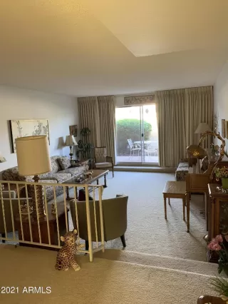 Photo #4: 6332180 Listing