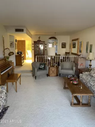 Photo #5: 6332180 Listing