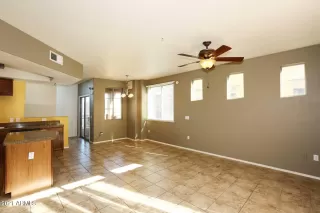 Photo #5: 6332288 Listing