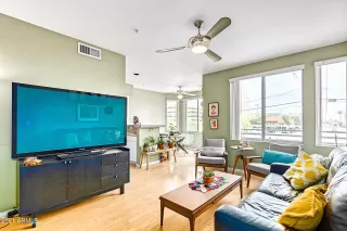 Photo #4: 6332294 Listing