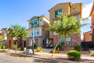 Photo #2: 6332309 Listing 