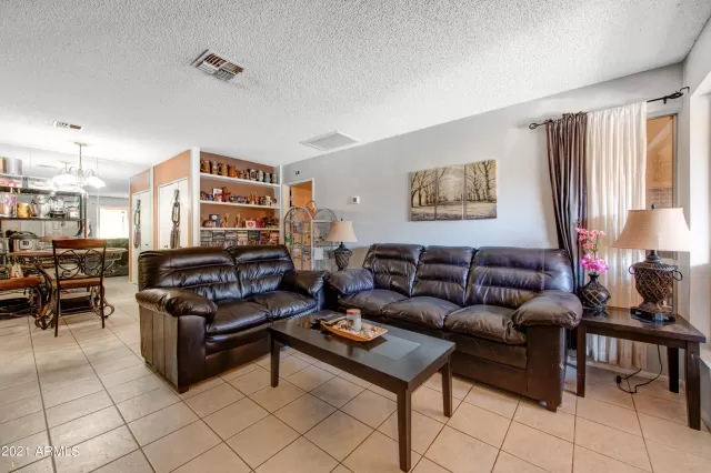 MLS: 6332329 Condo For Sale