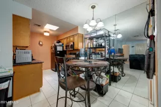 Photo #3: 6332329 Listing