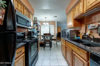 Photo #5: 6332329 Listing