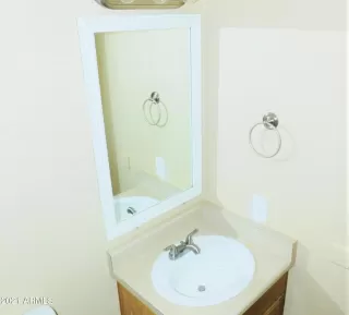 Photo #5: 6332367 Listing