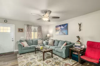 Photo #2: 6332392 Listing