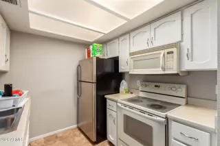 Photo #3: 6332435 Listing