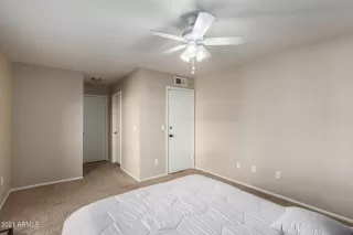 Photo #6: 6332435 Listing