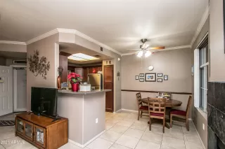 Photo #4: 6332625 Listing