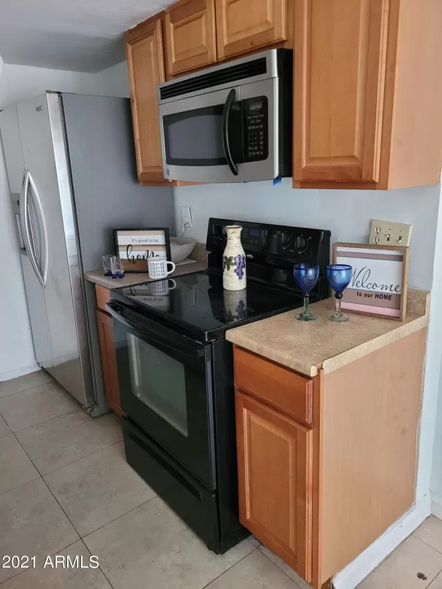 MLS: 6332653 Condo For Sale