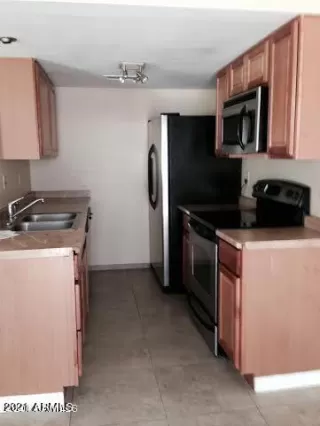 Photo #6: 6332653 Listing