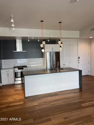 Photo #4: 6332657 Listing