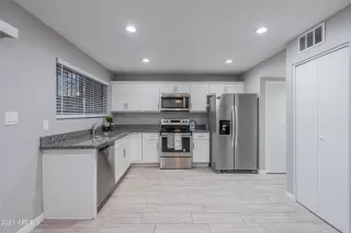 Photo #6: 6332679 Listing 