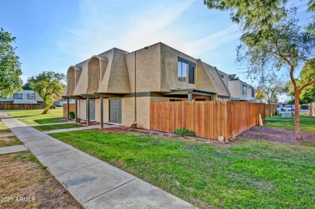 MLS: 6332798 Condo For Sale