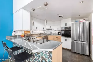 Photo #1: 6332845 Listing 