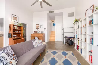 Photo #6: 6332845 Listing 