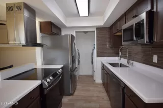 Photo #4: 6332930 Listing