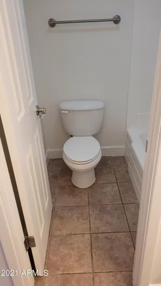 Photo #4: 6333136 Listing