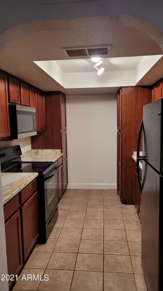 Photo #6: 6333136 Listing