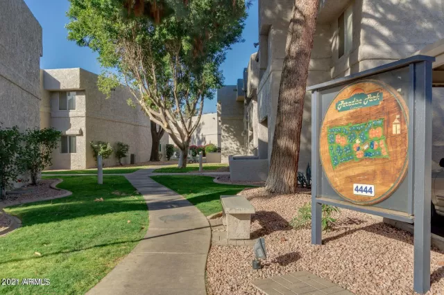 MLS: 6333155 Condo For Sale