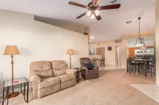 Photo #4: 6333296 Listing