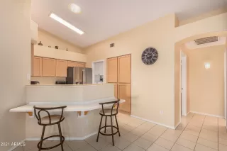 Photo #6: 6333296 Listing