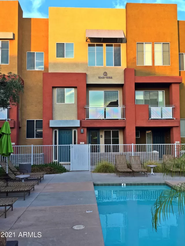 MLS: 6333389 Condo For Sale