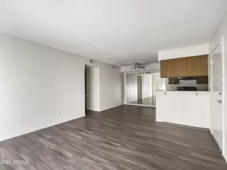 Photo #2: 6333508 Listing