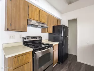 Photo #5: 6333508 Listing