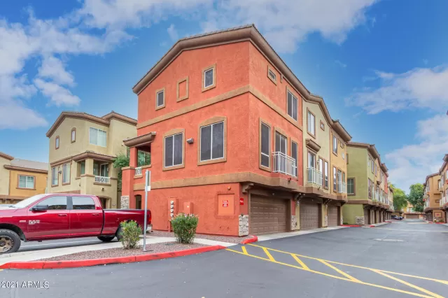 MLS: 6333658 Condo For Sale