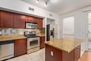 Photo #4: 6333658 Listing