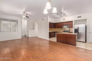 Photo #6: 6333658 Listing